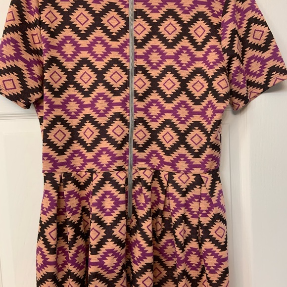 LULAROE xl Amelia - Picture 2 of 3
